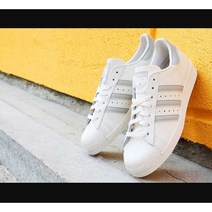 백화점 정품 아디다스오리지널스 [남여공용] 슈퍼스타 82 GZ4837 아디다스오리지널 여성 남성 데일리 편한 워킹화 빈티지 슈즈 커플신발 가벼운 스니커즈 클래식 운동화 아이보리