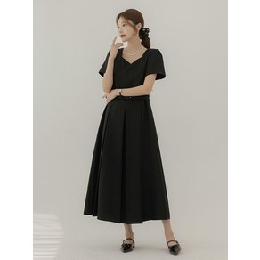 [리리앤코] 엘레이넌 트위드 하트넥 맞주름 벨트 롱 원피스