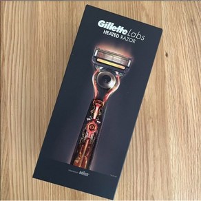 질레트 Gillette Labs 히티드 레이저 면도기 남성 면도기 + 도기 카트리지 2p + 충전기 세트, 1개