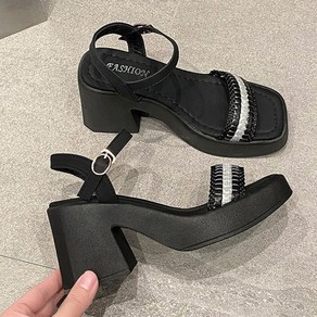 [당일출고] 여름 휴양지 통굽 비치 엑스 크로스 스트랩 샌들힐 구두 U6-517