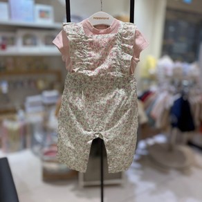 [압소바][해피랜드] 봄 40% /초여름부터 한여름까지 입기 상하 세트 /여름용 얇은 긴바지 /110사이즈는 밑단 트임 없음 /통통한 아기는 사이즈업 추천*플라워점프수트상하*