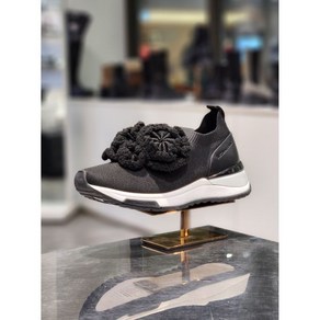 슈콤마보니 Corsage sneakers DW4DS24001BLK