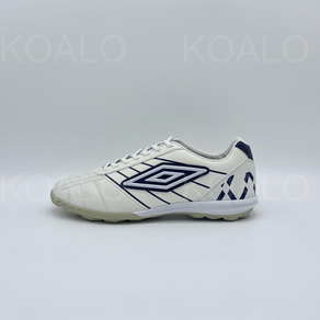 [국내백화점판] UMBRO 엄브로 25신상 트레블 자이 TF 풋살화 운동화 (화이트네이비)