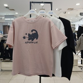 에꼴리에 [동아백화점수성점] 50% *25년 여름신상* 5부 알루젼 캣 오버핏티 25B0484 (재입고)