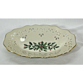 Lenox Holiday Pieced Oval Candy Dish Chistmas Holly Beies Gold Tim 107142, 1개