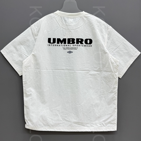 [국내백화점판] UMBRO 엄브로 25신상 클래식 반팔 피스테 봄 여름 간절기 셋업(크림)