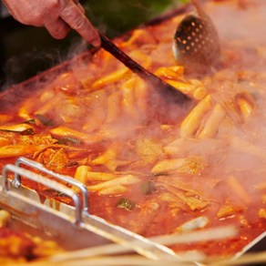 [2인분] 친구들 국물떡볶이 어묵은 기본 육수까지 포함되어 있는 환상의 떡볶이