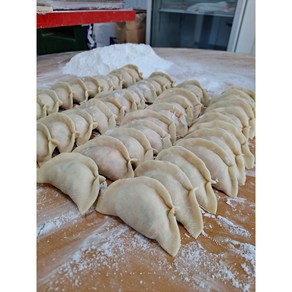 [원주 엄마손만두] 엄마가 빚은 수제 고기 손만두 택배, 900g, 2개, 땡초만두