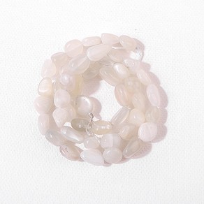 비즈아이 [5480-21]원석 못난이옥 약6x8mm 천연석 문스톤 10월탄생석 반줄(약19cm)