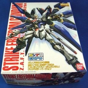 [건프라 EXPO 한정] MG 1100 스트라이크 프리덤 건담 클리어 컬러 Ve., 1개