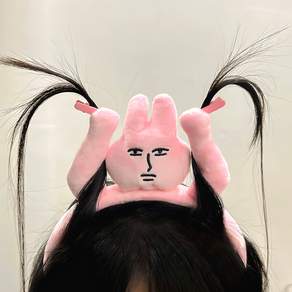 별별창고 머리잡는 정색 토끼 캐릭터 헤어밴드, 정색토끼 머리띠, 1개, 색상:정색토끼 머리띠