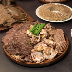 [고메팜스] 돼지 부속 내장 허파 염통 울대 모둠 순대 고기 모듬 삶은 부속물, 3개, 1kg