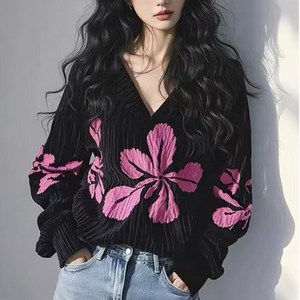E-35 브이넥 플라워 긴팔 니트