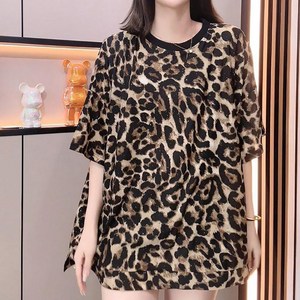 ROYALBELLE 여성 빅사이즈 호피무늬 캐주얼 티셔츠 라운드넥 하프기장 7부소매 티셔츠 D0030421