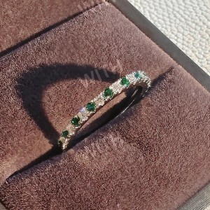 여성 에메랄드 솔리테어 반지 R8205