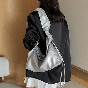 여성 가죽 숄더백 끈조절 핸드백 데일리 심플 가방 Women's shoulder bag