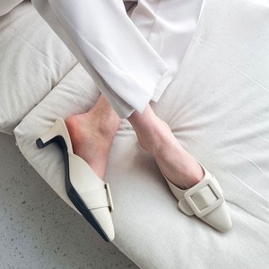 발편한 빅사이즈 스퀘어 벨트 뮬 힐 5cm 여성 블로퍼