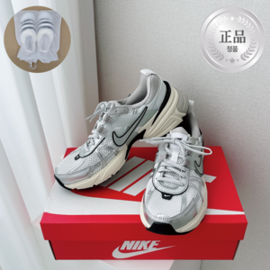 [정품보장] NIKE 나이키 V2K 런 RUN 런닝화 운동화 스니커즈 트레이닝화 남여공용 커플운동화 SGK0911D1 MANOL 신발파우치증정