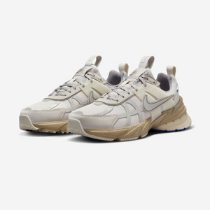 국내매장 / 국내재고 / 빠른배송 나이키 V2K 런 GORE-TEX FZ2622-002