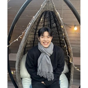 (주문폭주)1:1 맞춤 이니셜 제작 버진울100% 이니셜자수 목도리 생일선물 졸업선물 커플선물 남친선물 여친선물 기념일선물 아빠생신선물 크리스마스선물 커플템 연말선물 단체목도리