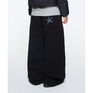 더콜디스트모먼트 THE COLDEST MOMENT TCM stafish sweat pants black