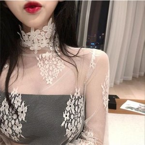 플라워 레이스 나팔소매 시스루 망사 블라우스