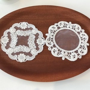 [신혼일기] 빈티지 엔틱 레이스 티코스터 컵받침 찻잔받침 2종, 12cm*12cm, 월계관 크림화이트