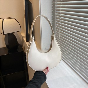 여성 숄더백 토트백 가죽 반달 호보백 심플 핸드백 호보백 가방 Women's shoulde bag