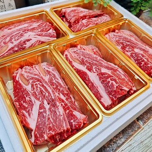 Beef Sirloin 암소 한우 등심 300g 소고기 특등심 마블링 국대한우 꽃등심 스테이크 구이 300g, 1개