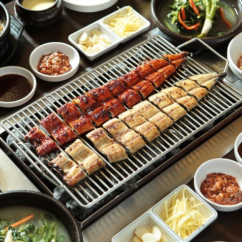 [반마리 추가증정]고창 초벌장어 국내산 자포니카 민물장어 초벌 당일손질직송 1KG 초벌후 330g / 450g / 550g / 1100g 내외 (소스2종+초생강+깻잎절임+천일염), 1개, 1kg(초벌후 450g)
