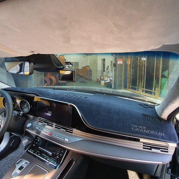 cab5a7e2-9b39-433f-b598-0d7283369280.jpg