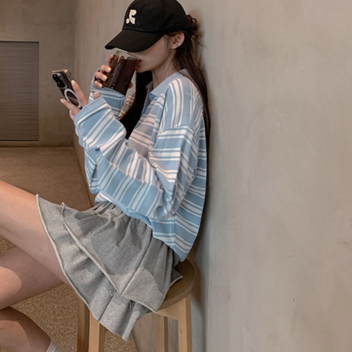 메이빈스트비 카라 스트라이프 니트 메이빈스트비 카라 스트라이프 니트