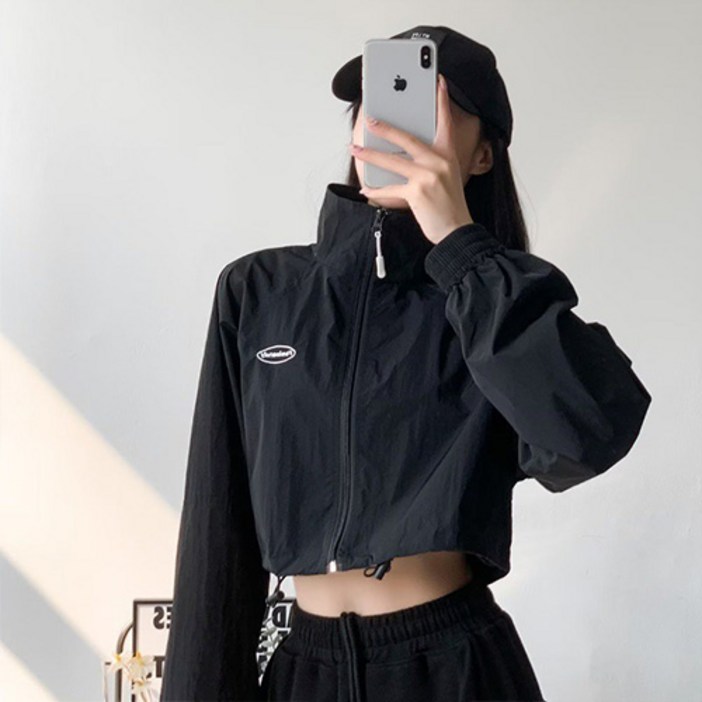 예니브 신상 크롭 집업 바람막이 자켓 예니브 신상 크롭 집업 바람막이 자켓