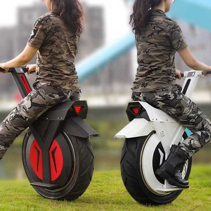 외발 전동 휠 앉아서 타는 스쿠터 대리기사 출퇴근