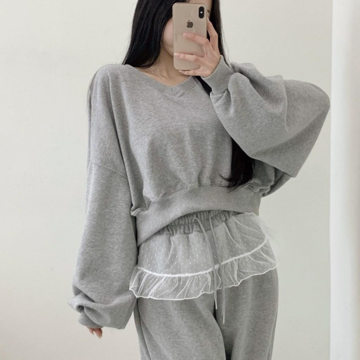 퍼프소매 V넥 루즈핏 크롭맨투맨