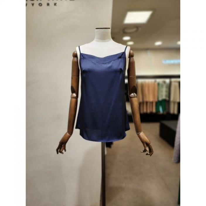 모조에스핀 프로모션 실키 슬리브리스 탑 블라우스 S232XSC001NY 백화점 아울렛 한정수량 3528181 모조에스핀 프로모션 실키 슬리브리스 탑 블라우스 S232XSC001NY 백화점 아울렛 한정수량 3528181