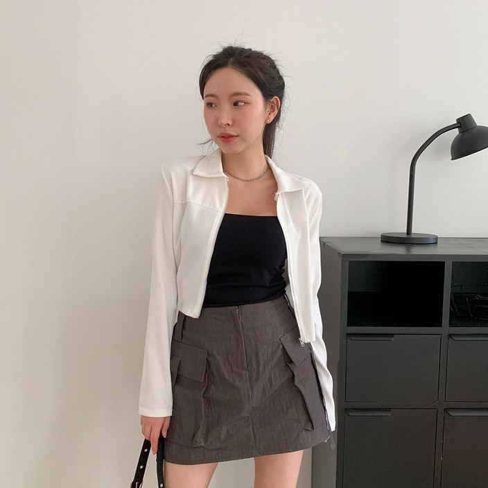 시크블랙 타나시 카라 절개선 긴팔 크롭 집업 cpjk5013k38