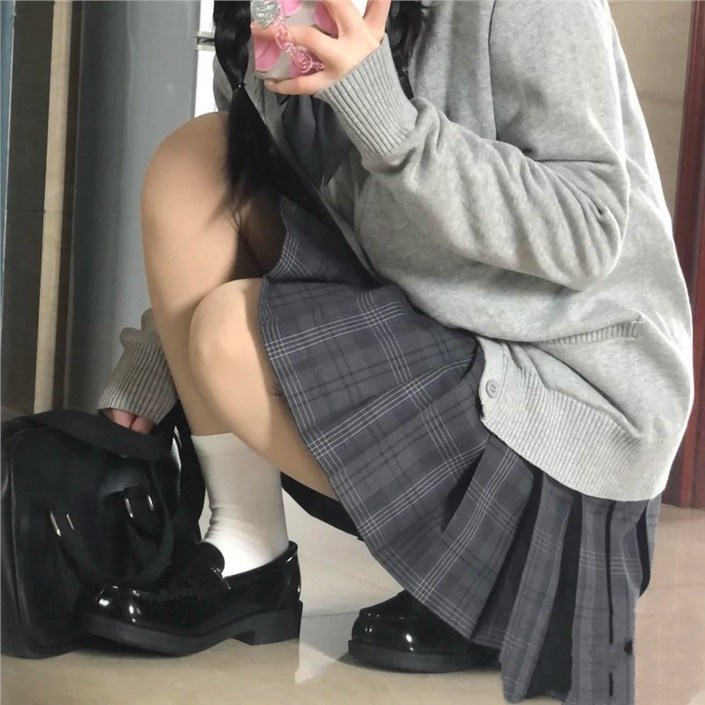 빛나는 판다진한 파란색 대학 스타일의 기본 니트 스웨터, 가을 겨울용 v 칼라가 있는 카디건 스웨터 재킷