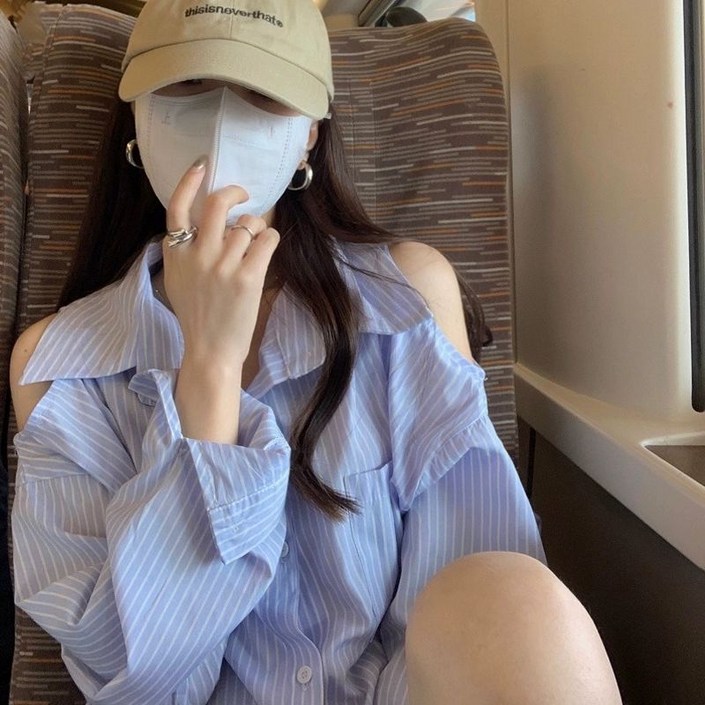 오프숄더 블라우스 스트라이프 어깨트임 어깨 긴팔 트임 롱 데일리 캐주얼