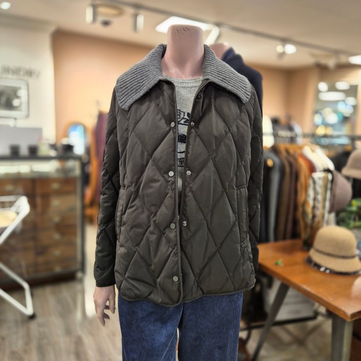 BCBG   니트카라숏PD 점퍼 _  B4DAF881  99   [BLACK]