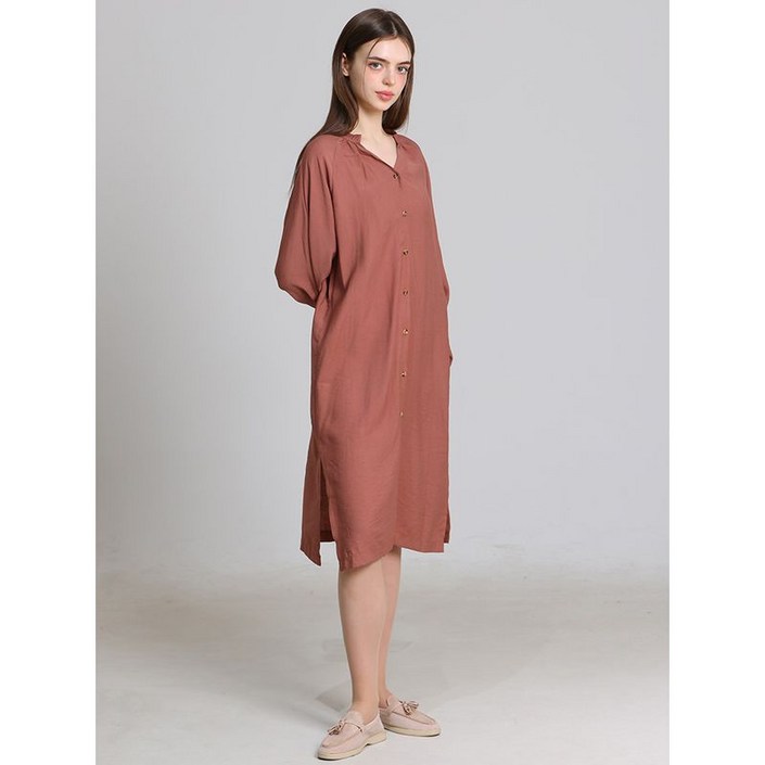 오조크 오조크(OZOC)   차이나 브이넥 셔츠 원피스 (택가격: 119000원)