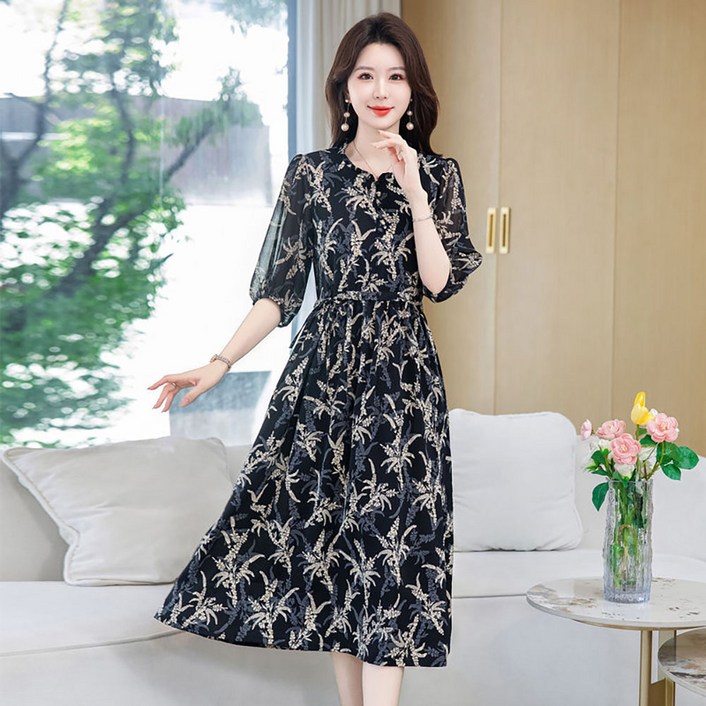 ROYALBELLE 여성 하프기장 플라워 라운드넥 허리라인 7부소매 원피스 Z0043010