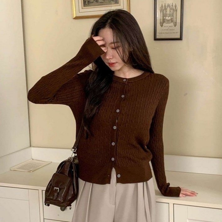 시크블랙 코치미 클래식 꽈배기 라운드 니트 가디건 cpcd3672c5c