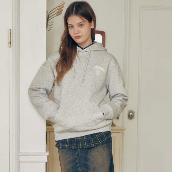 게스 남녀공용 웜 기모 쮸리 후디 MO4K9431