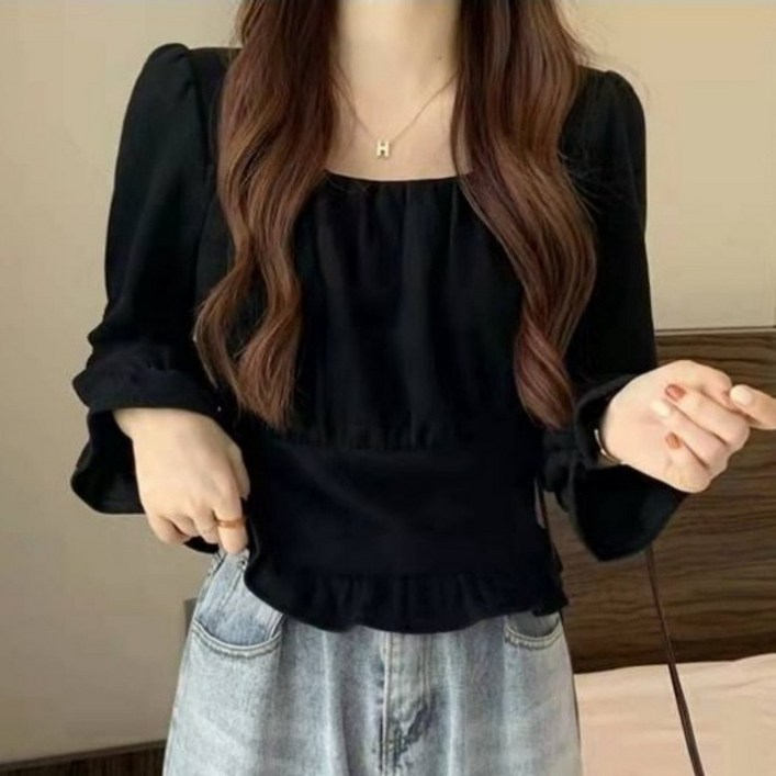 아이엠몽 여성 스퀘어넥 프릴 퍼프 블라우스