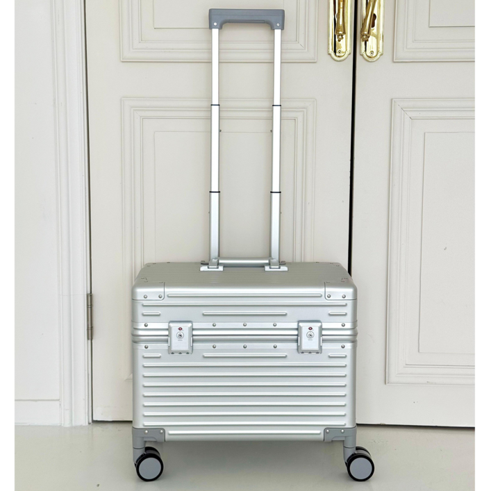 머즈 위로열리는 파일럿 기내용 알루미늄 캐리어