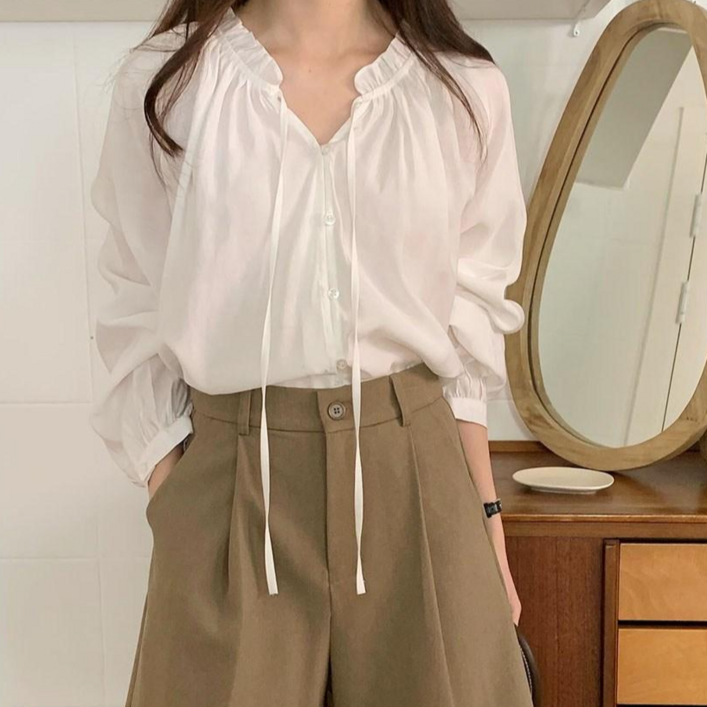 자체제작 프릴 여성 러블리 버튼 벌룬 블라우스