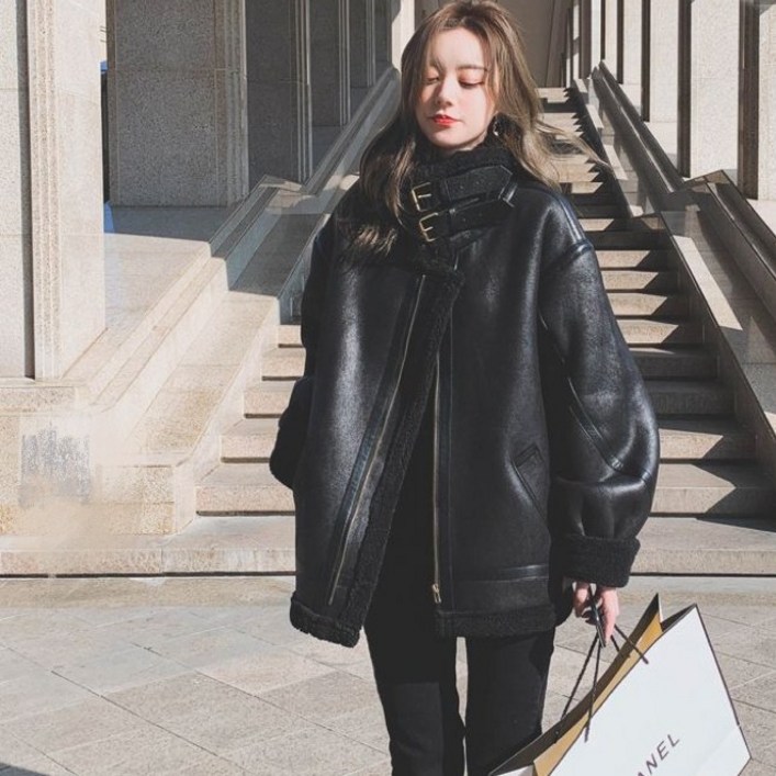 tbm 하이넥버클 오버핏 남녀공용 무스탕