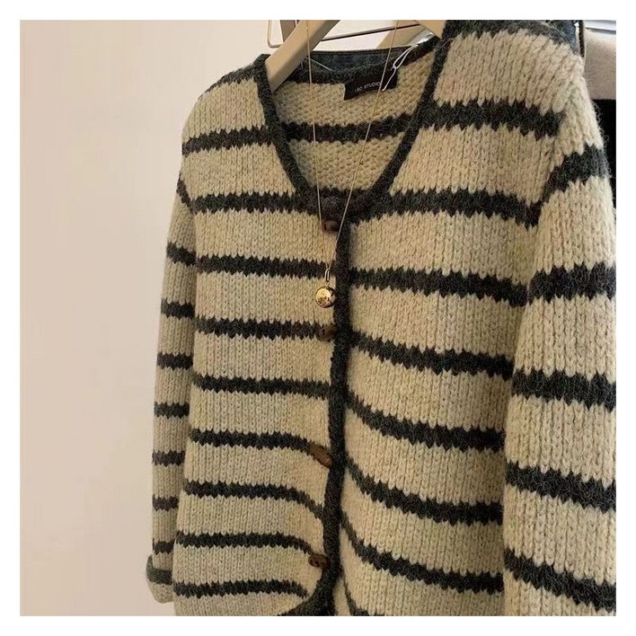 스타일닥터 여성 가을 겨울 가디건 스웨터 키작녀 도톰 줄무늬 스웨터