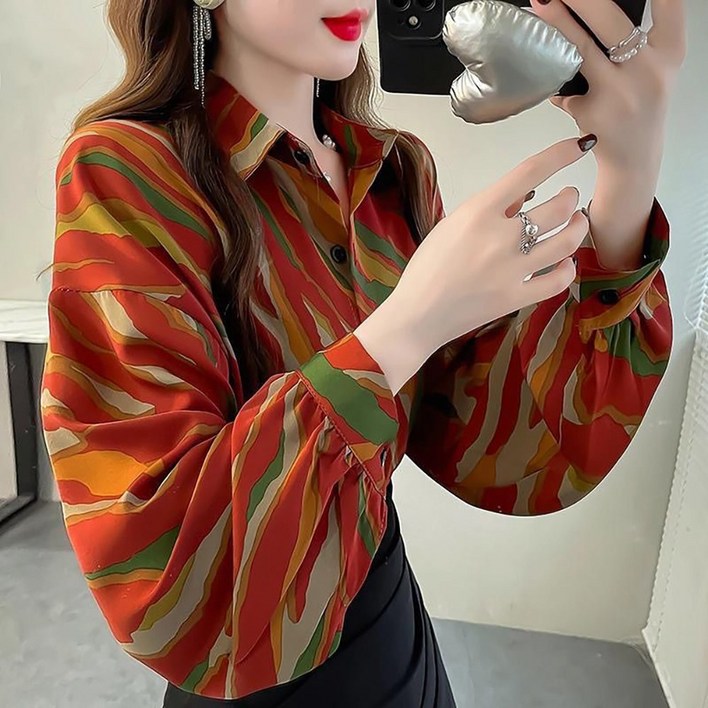 ROYALBELLE 여성 가오리소매 카라넥 긴팔 스트라이프 배색 루즈핏 셔츠 S081919